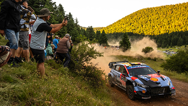 S&eacute;bastian Loeb was satisfied with his performance this Saturday at bp Ultimate Rally-Raid Portugal