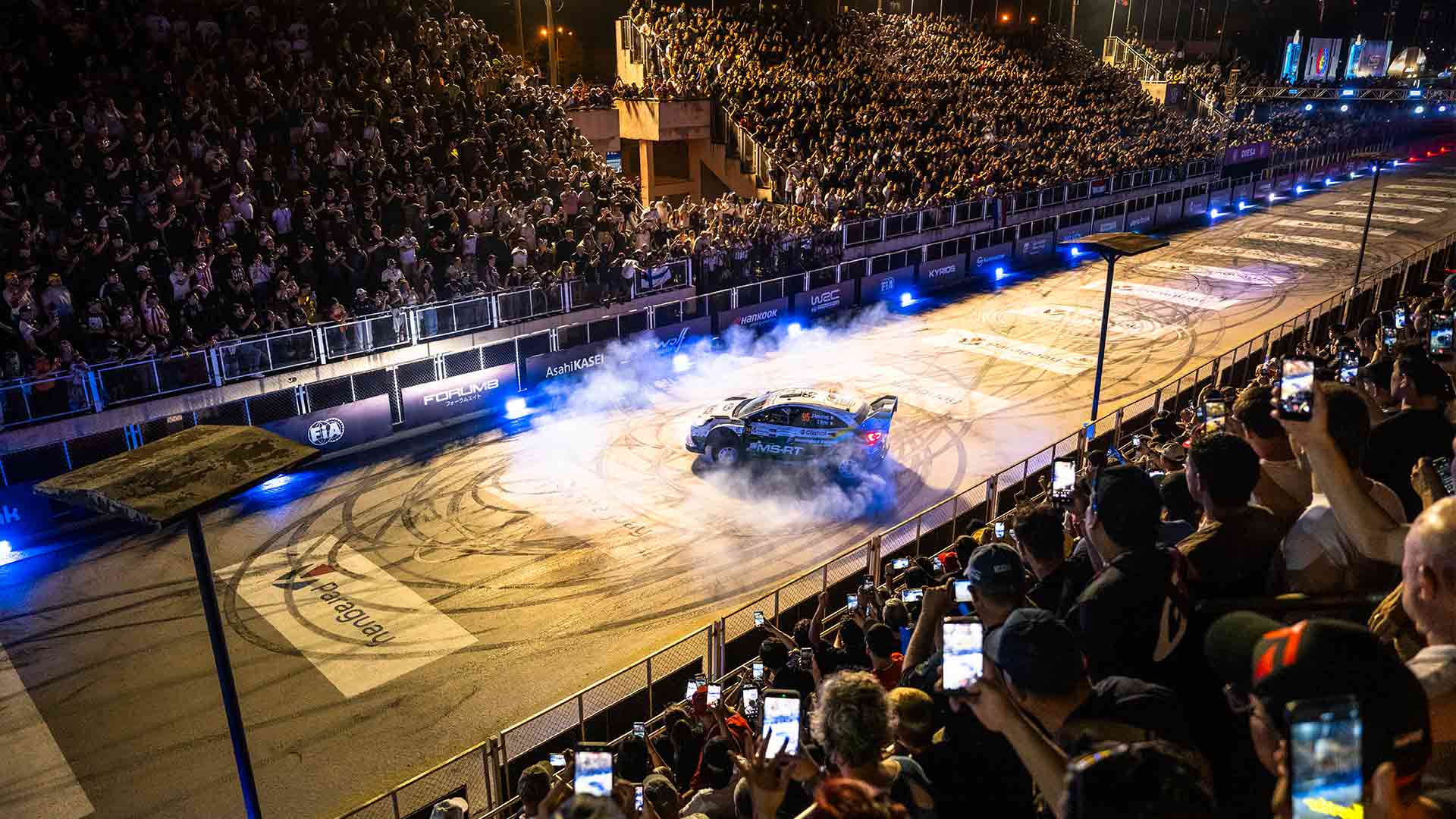 Sami Pajari e Marco Salminen levam Toyota &agrave; vit&oacute;ria